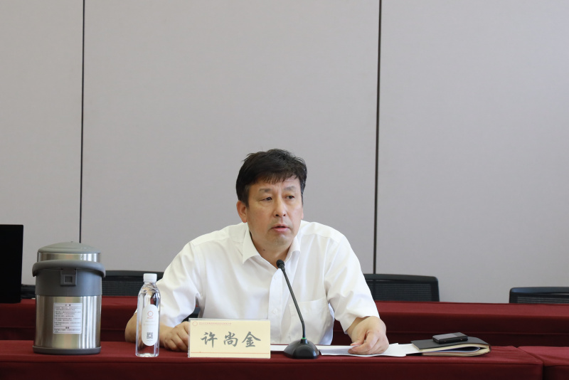 集團紀(jì)委組織召開浙江東方金融業(yè)務(wù)骨干“不想腐”機制調(diào)研座談會 許尚金.jpg